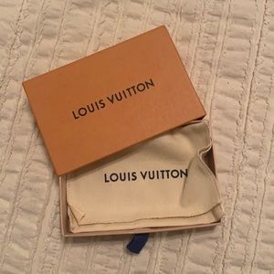 Louis Vuitton box